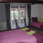 Domaine Sainte Barthe, Entre Marciac Et Nogaro Panzió 4*