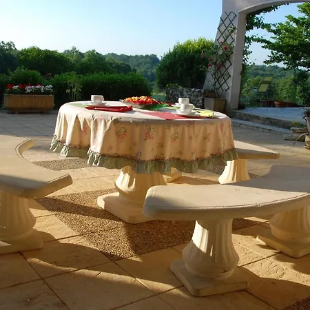 Domaine Sainte Barthe, Entre Marciac Et Nogaro 住宿加早餐酒店 4*