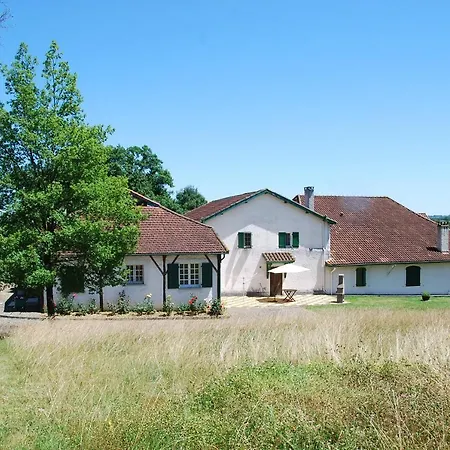 Domaine Sainte Barthe, Entre Marciac Et Nogaro 住宿加早餐酒店 4*