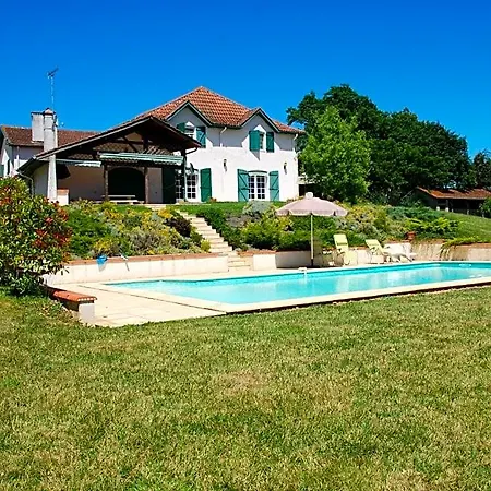 Bed and Breakfast Domaine Sainte Barthe, Entre Marciac Et Nogaro Aignan
