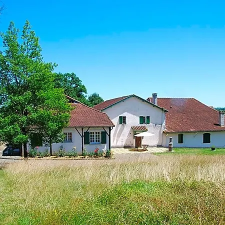 Bed and Breakfast Domaine Sainte Barthe, Entre Marciac Et Nogaro 4*
